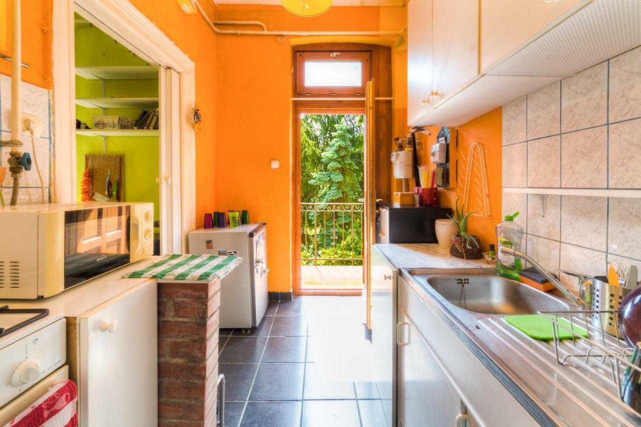 Green Apartment Budapest Exterior photo